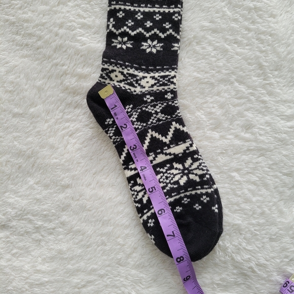 NWOT Old Navy wool-blend tall boot socks with fair isle patterns (lot of 3) - Picture 6 of 6